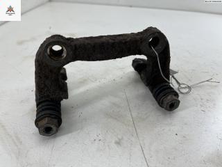 скоба суппорта Honda Accord 6 поколение [рестайлинг] 2000, 2.3 л., бензин, МКПП, серый, седан