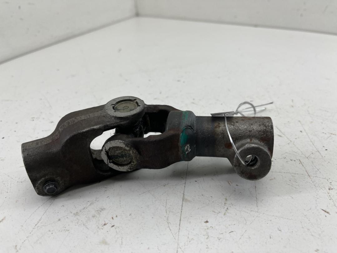 рулевой карданчик Nissan Micra K13 2012, 1.2 л., бензин, МКПП, чёрный, хетчбэк 5 дв.