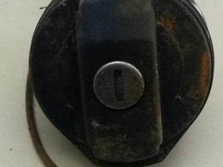 пробка топливного бака Volkswagen Golf 2 поколение 1989, 1.6 л., бензин, МКПП, чёрный, хетчбэк 3 дв., 191201553