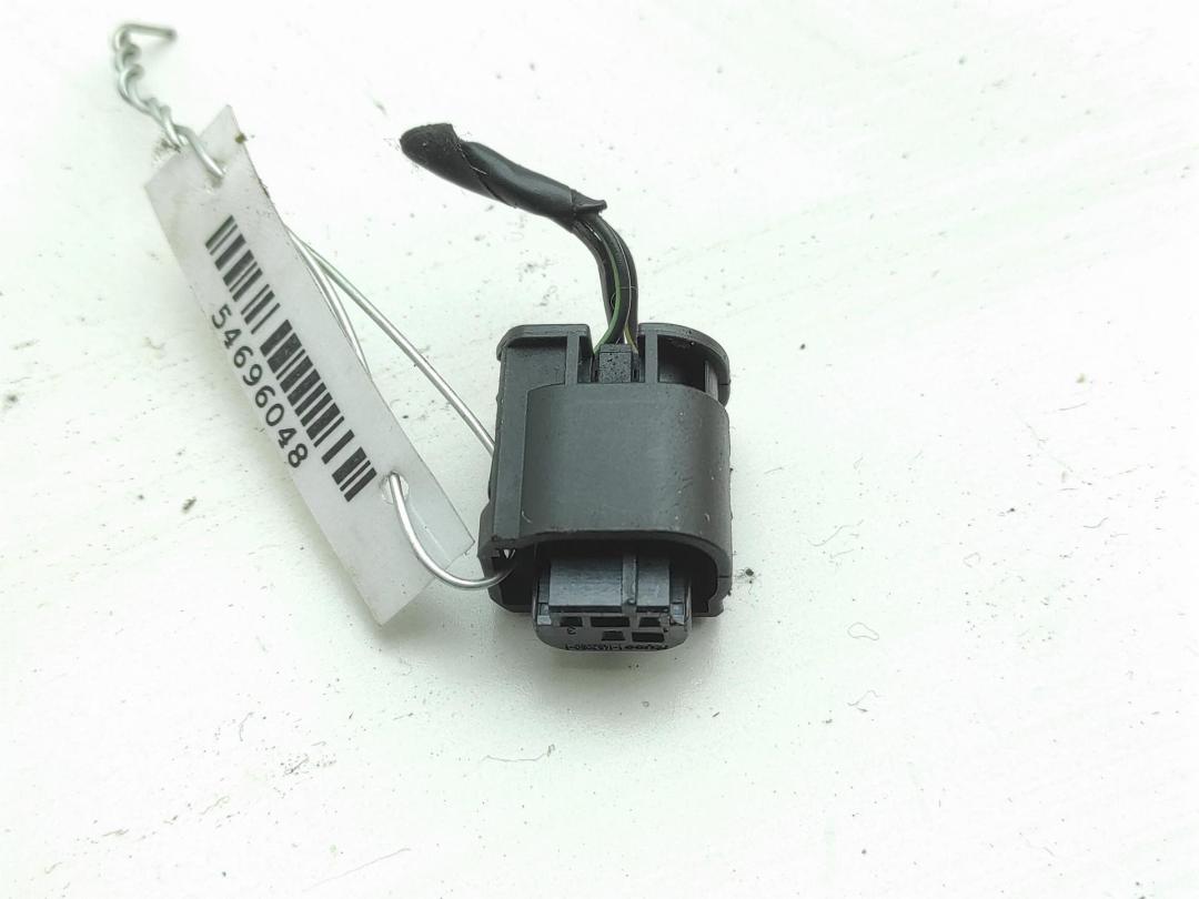 разъем (фишка) проводки BMW 3 E90/E91/E92/E93 2007, 2.0 л., дизель, МКПП, серый, седан, 1452049
