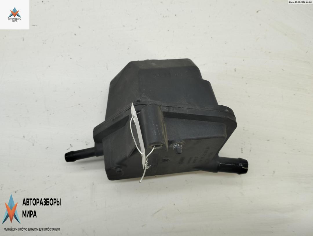 Бачок гидроусилителя Volkswagen Golf 4 поколение 2004, 1.4 л., бензин, 1J0422371C - фото №1