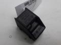кнопка стеклоподъемника переднего правого Volkswagen Passat B5 1999, 1.9 л., дизель, МКПП, чёрный, универсал, 1J0959855 - фото №2
