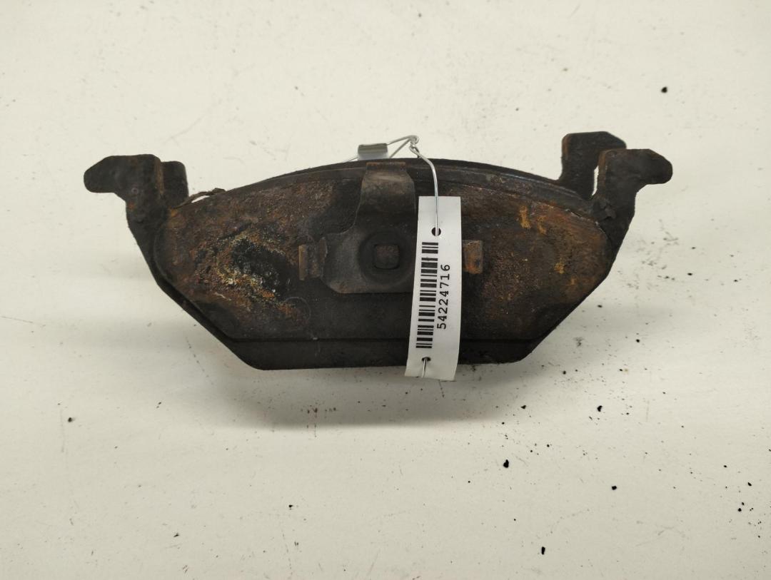 Колодки тормозные передние Volkswagen New Beetle 2000, 1.6 л., бензин, МКПП, чёрный, хетчбэк 3 дв.