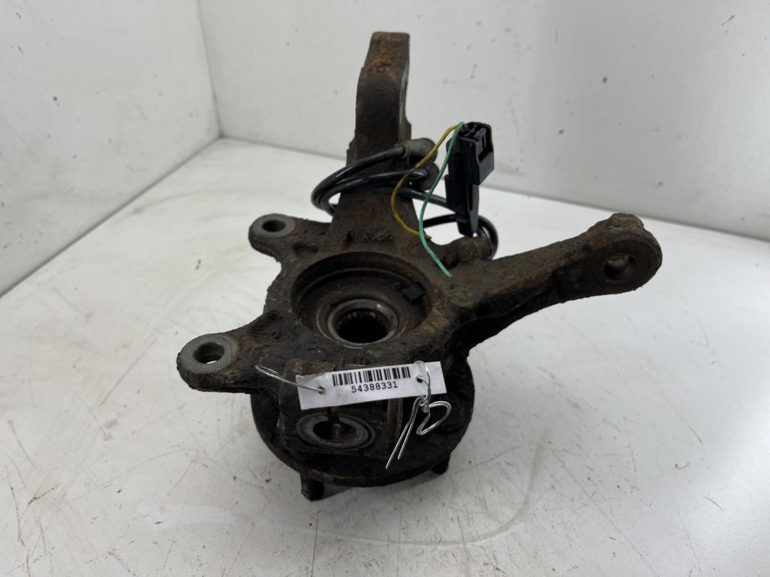 ступица передняя правая Nissan Micra K13 2012, 1.2 л., бензин, МКПП, чёрный, хетчбэк 5 дв.