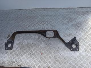 балка под радиатор Audi A4 B5 1996, 1.8 л., бензин, МКПП, синий, универсал