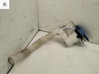 горловина бачка омывателя Volkswagen Golf 6 поколение 2010, 1.4 л., бензин, МКПП, чёрный, хетчбэк 5 дв.