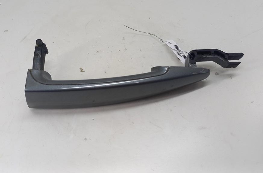 ручка наружная передняя левая BMW 1 E81/E87 2009, 2.0 л., дизель, МКПП, серый, хетчбэк 5 дв.