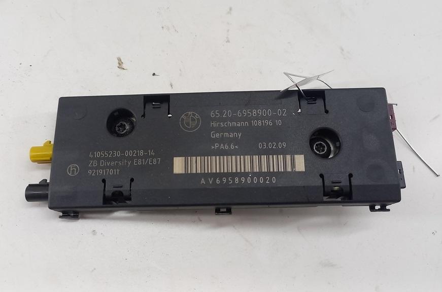 усилитель антенны BMW 1 E81/E87 2009, 2.0 л., дизель, МКПП, серый, хетчбэк 5 дв., 65206958900