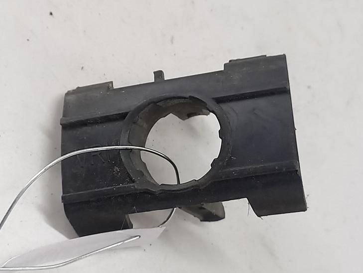 кронштейн (крепление) BMW 1 E81/E87 2009, 2.0 л., дизель, МКПП, серый, хетчбэк 5 дв., 7182364