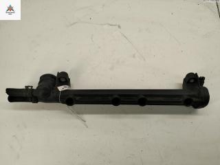 топливная рампа Volkswagen Golf 4 поколение 1999, 1.6 л., бензин, МКПП, синий, хетчбэк 5 дв., 06A133317A