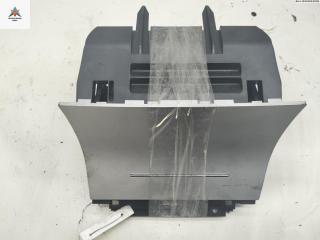 пепельница Skoda Octavia mk2 (A5 1Z) 2009, 1.9 л., дизель, МКПП, красный, хетчбэк 5 дв., 1Z1863077A