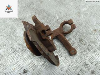 ступица передняя правая Skoda Felicia 1 поколение 1994, 1.3 л., бензин, МКПП, синий, хетчбэк 5 дв.