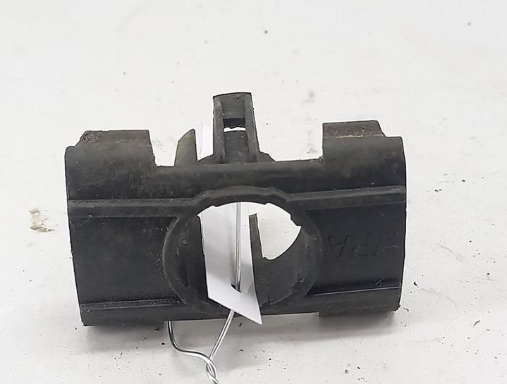 кронштейн (крепление) BMW 1 E81/E87 2009, 2.0 л., дизель, МКПП, серый, хетчбэк 5 дв., 7182366