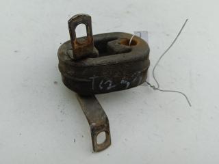 кронштейн глушителя Audi A4 B5 1995, 1.8 л., бензин, МКПП, красный, седан, 8D0253147B