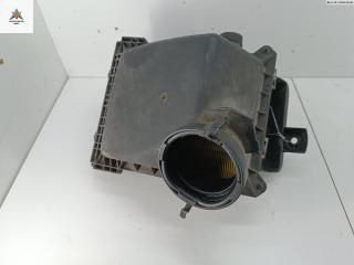 корпус воздушного фильтра Audi A4 B6 2002, 3.0 л., бензин, АКПП, красный, универсал, 06C133843