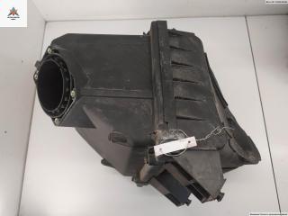 корпус воздушного фильтра Volkswagen Passat B5 1999, 1.6 л., бензин, МКПП, красный, универсал