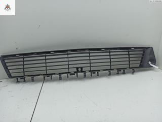 заглушка (решетка) в бампер Opel Vectra C 2003, 2.2 л., дизель, МКПП, чёрный, седан, 09186126