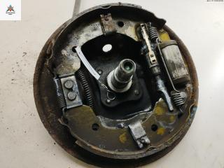 защитный кожух тормозного механизма Nissan Note E11 2006, 1.6 л., бензин, МКПП, синий, хетчбэк 5 дв.