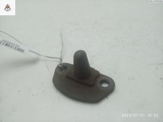 ответная часть (скоба) замка двери Renault Master 2 поколение 1998, 2.5 л., дизель, МКПП, красный, микроавтобус, 352408