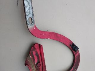 петля капота левая SEAT Toledo 1 поколение 1993, красный, хетчбэк 5 дв.