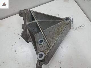 кронштейн КПП Opel Vectra B 1996, 2.5 л., бензин, АКПП, серый, хетчбэк 5 дв., 90496531