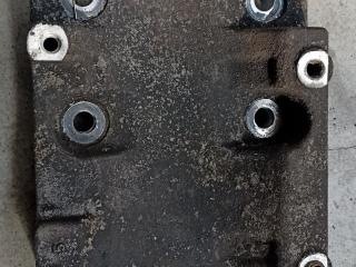 кронштейн компрессора кондиционера Mercedes-Benz Atego 1 поколение 2002, 4.2 л., дизель, МКПП, синий, 9042300042