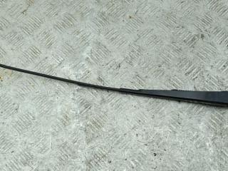 Щеткодержатель (поводок стеклоочистителя) передний Volkswagen Passat B5 [рестайлинг] 2000, 2.0 л., бензин, МКПП, синий, седан