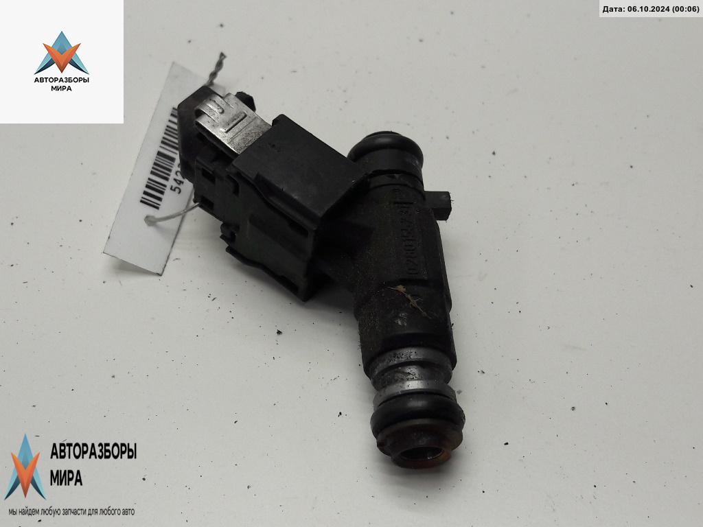 форсунка Volkswagen Golf 3 поколение 1997, 1.4 л., бензин, МКПП, чёрный, хетчбэк 3 дв., 030906031E - фото №1