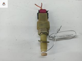 Датчик (включатель) стоп-сигнала Audi A4 B5 1997, 1.8 л., Ti, бензин, МКПП, серый, седан, 443945515