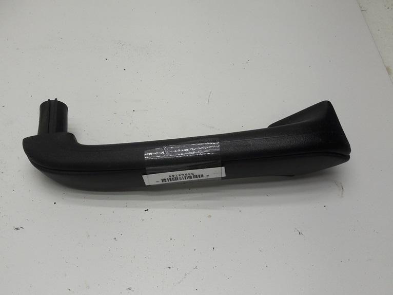 ручка внутренняя передняя правая Volkswagen Passat B3 1991, 1.8 л., бензин, АКПП, красный, седан