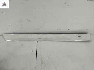 молдинг двери задней правой Volkswagen Passat B4 1993, 1.8 л., бензин, МКПП, белый, седан, 3A0853754A