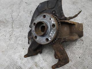 ступица передняя правая Volkswagen Bora 1 поколение 1999, 2.0 л., бензин, МКПП, чёрный, универсал, 1J0407256AJ