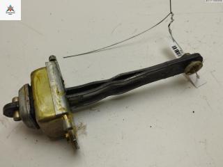 ограничитель открывания двери Nissan Primera P10 1993, седан