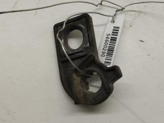 кронштейн (крепление) Audi A4 B5 1997, 2.8 л., бензин, АКПП, зелёный, универсал, 8D0941454