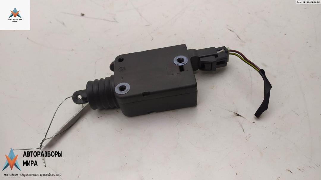 активатор замка багажника Opel Zafira 1 поколение (A) 2001, 1.8 л., бензин, МКПП, серый, минивэн, 90460062 - фото №1