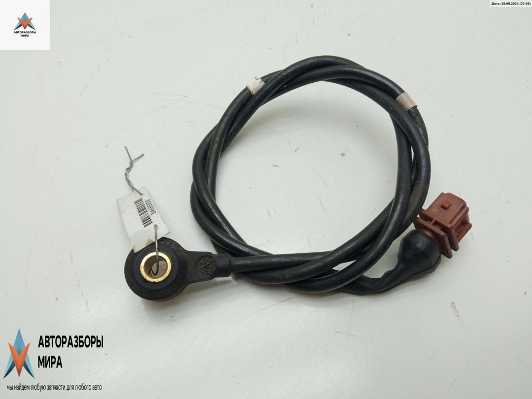 датчик детонации Volvo S40 1 поколение 1998, 1.8 л., бензин, МКПП, красный, универсал, 9146213 - фото №1