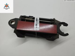 ручка наружная передняя левая Audi A4 B5 [рестайлинг] 1998, 1.6 л., бензин, МКПП, красный, седан, 8D0837205D