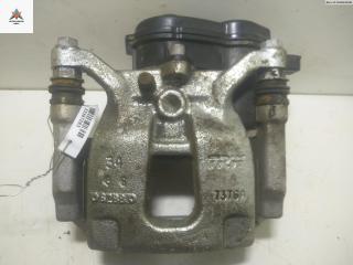 суппорт задний левый Honda HR-V 2 поколение 2017, 1.5 л., бензин, МКПП, белый, внедорожник 5 дв., 43019-T8M-G00