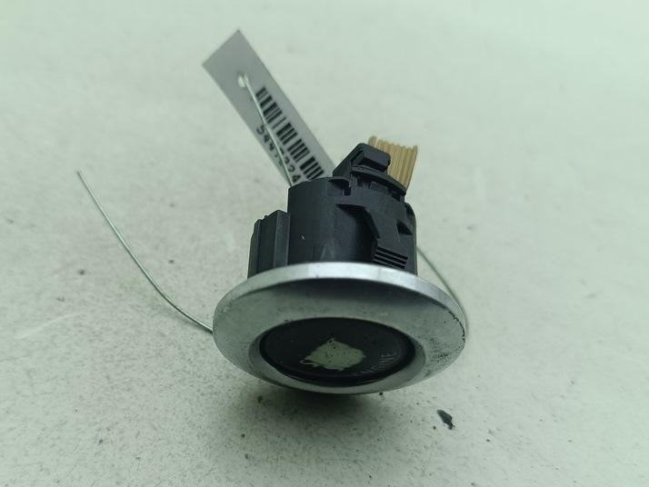 кнопка запуска двигателя BMW 1 E81/E87 2005, 2.0 л., дизель, МКПП, чёрный, хетчбэк 5 дв., 6949499