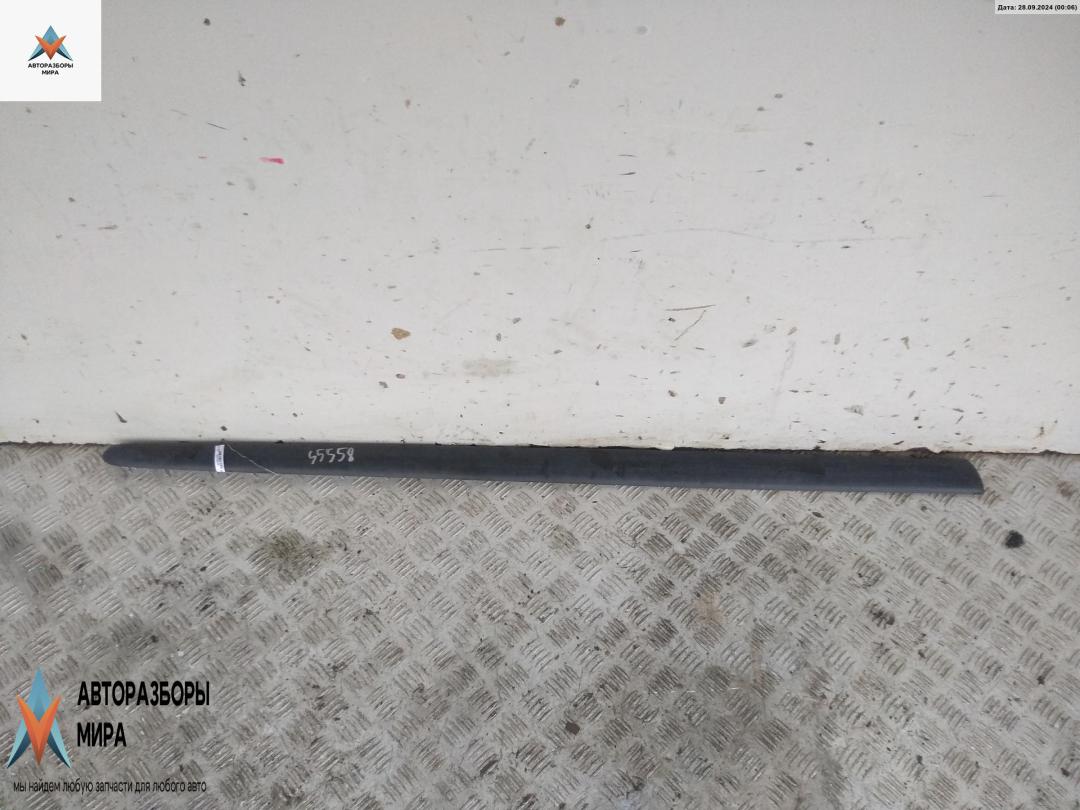 молдинг двери передней правой Peugeot 206 1 поколение 2001, 2.0 л., бензин, МКПП, чёрный, кабриолет - фото №1