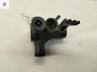 фланец (тройник) системы охлаждения Volkswagen Passat B3 1993, 2.0 л., бензин, МКПП, чёрный, универсал, 037121133F