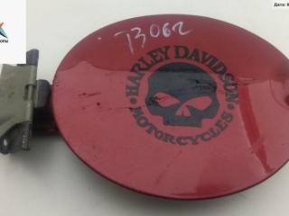 лючок топливного бака Ford Maverick 2 поколение [рестайлинг] 2005, 2.3 л., бензин, МКПП, красный, внедорожник 5 дв.