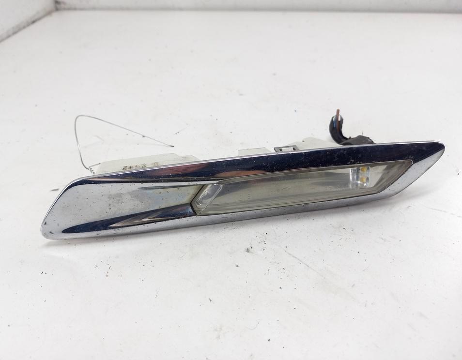 повторитель передний правый BMW 5 F10/F11 2012, 2.0 л., дизель, АКПП, белый, универсал, 7154168, 7154170