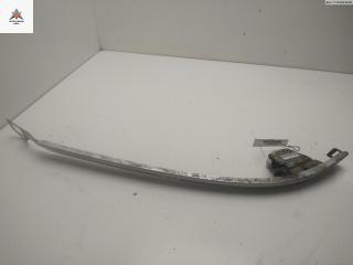 ресничка (ус) правой фары Toyota Avensis 1 поколение (T220) 1999, 1.8 л., бензин, МКПП, серый, седан