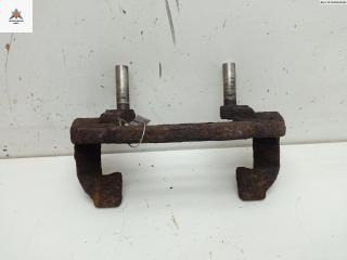 скоба суппорта Volvo S40 2 поколение 2006, 1.8 л., бензин, МКПП, серый, универсал