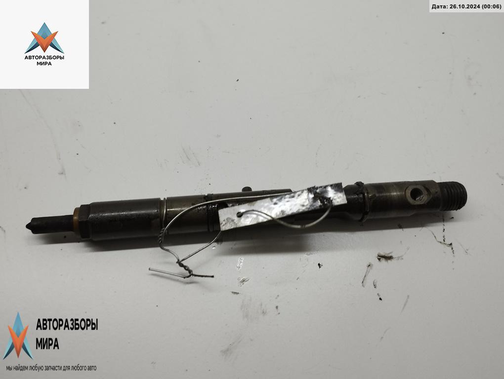 форсунка Audi A4 B6 2003, 2.5 л., дизель, АКПП, серый, универсал, 059130201G - фото №1