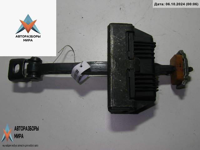 ограничитель открывания двери BMW 5 серия E60/E61 2005, универсал - фото №1