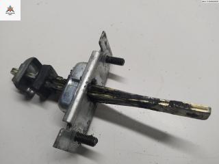 ограничитель открывания двери Mazda Demio DW [рестайлинг] 2000, хетчбэк 5 дв., D20158270