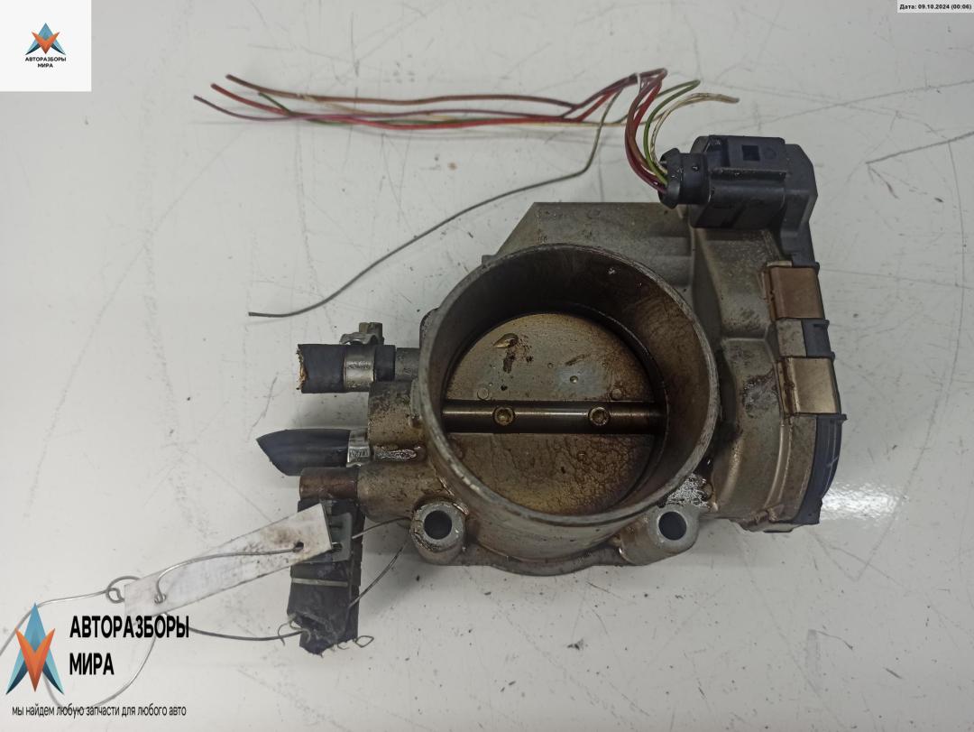 заслонка дроссельная Audi A6 4B/C5 1999, 2.4 л., бензин, АКПП, серый, седан, 078133062B - фото №1