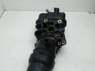 корпус масляного фильтра Volkswagen Touran 1 поколение 2004, 2.0 л., бензин, МКПП, минивэн, 060115397G